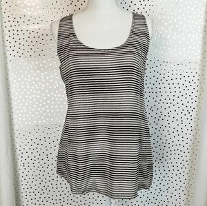 Jack by BB Dakota Melrose Key Hole Back Top